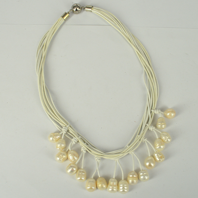 Leather & 18 Fresh Water Pearl necklace Magnetic clasp White 45cm