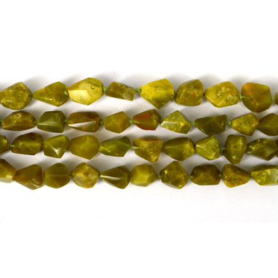 Green Opalite Madagascar Fac.Nugget 10x13mm str 30 beads