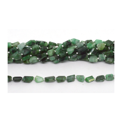 Emerald Faceted Nugget 9x7mm strand 28 beads