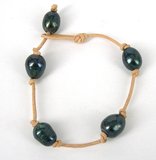 Bracelet Black Pearl on Natural Leather-jewellery-Beadthemup