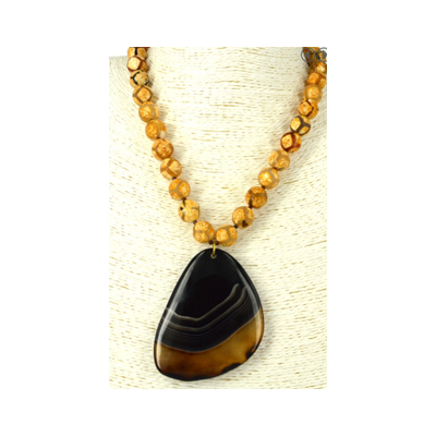 Agate dyed necklace with natural banded agate drop 44-53cm long