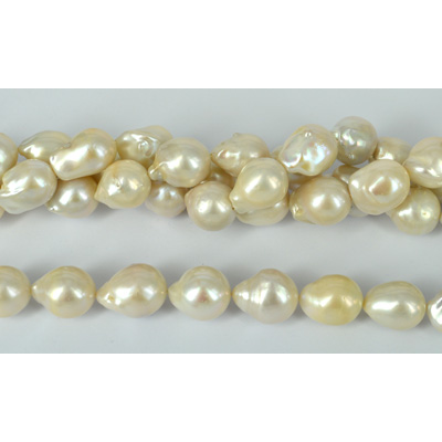 Fresh Water Pearl Baroque App 16x20mm str 18 pearls