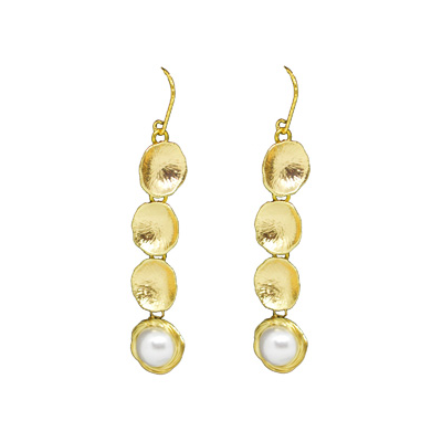 Flowing Lily pad Pearl earring