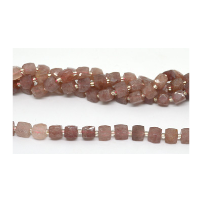 Ruby Quartz Fac.Cube 10mm Strand 31 beads