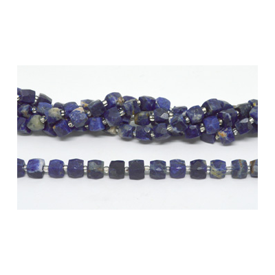 Sodalite Fac.Cube 10mm Strand 31 beads