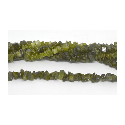 Green Garnet Chip app 12x5mm strand 40cm