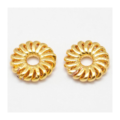 18k Gold Plated Brass Twist Daisy 9mm 2 pk