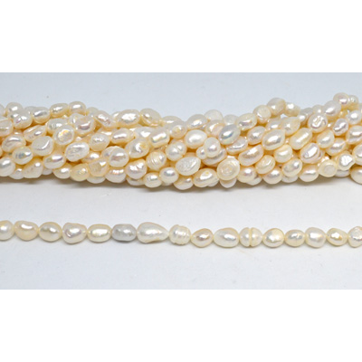 Fresh Water Pearl 8-9mm x approx 9-11mm Baroque strand 37 beads