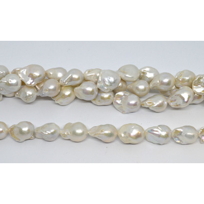 Freshwater Pearl Baroque 22x17mm strand 20 beads