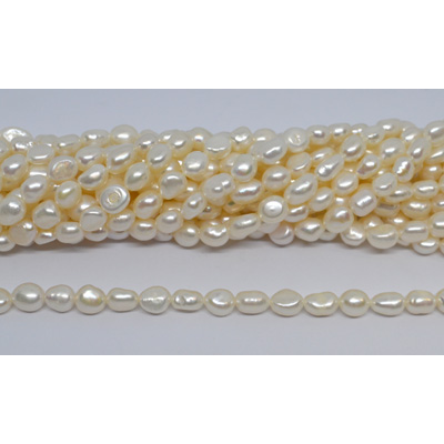 Freshwater Pearl Baroque 7-8mm strand 42 beads