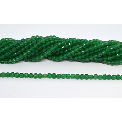 Green Onyx faceted cube 5mm strand 82 beads