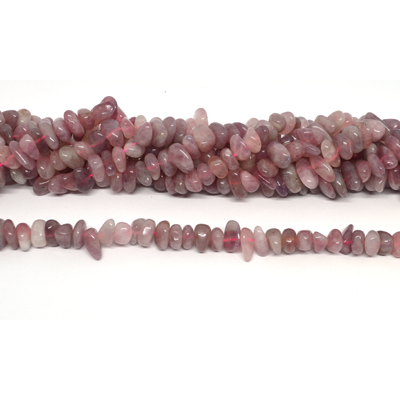 Madagascar purple Rose Quartz chip approx 10-14mm strand 72 beads