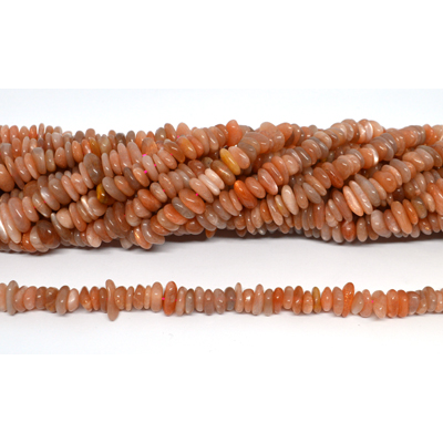 Peach Moonstone Chip approx 10x2mm strand 120 beads