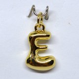 E Bubble Letter Charm 13mm EXCL rings Gold plated Letter Pendant 1 pack-findings-Beadthemup